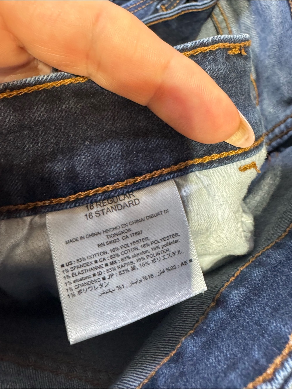 Old Navy Dark Blue Women's Jeans - Picture 3 of 4